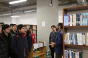 بازدید دانش آموزان پایه‌های دهم و یازدهم دبیرستان دوره متوسطه دوم مفید ۳ از کتابخانه مرکزی و مرکز اسناد دانشگاه