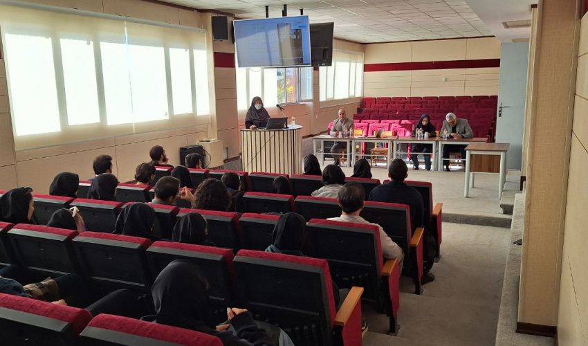 نشست علمی «خواندن در عصر دیجیتال» برگزار شد
