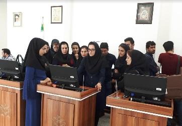 برگزاری تور آشنایی با کتابخانه مرکزی و مرکز اسناد دانشگاه