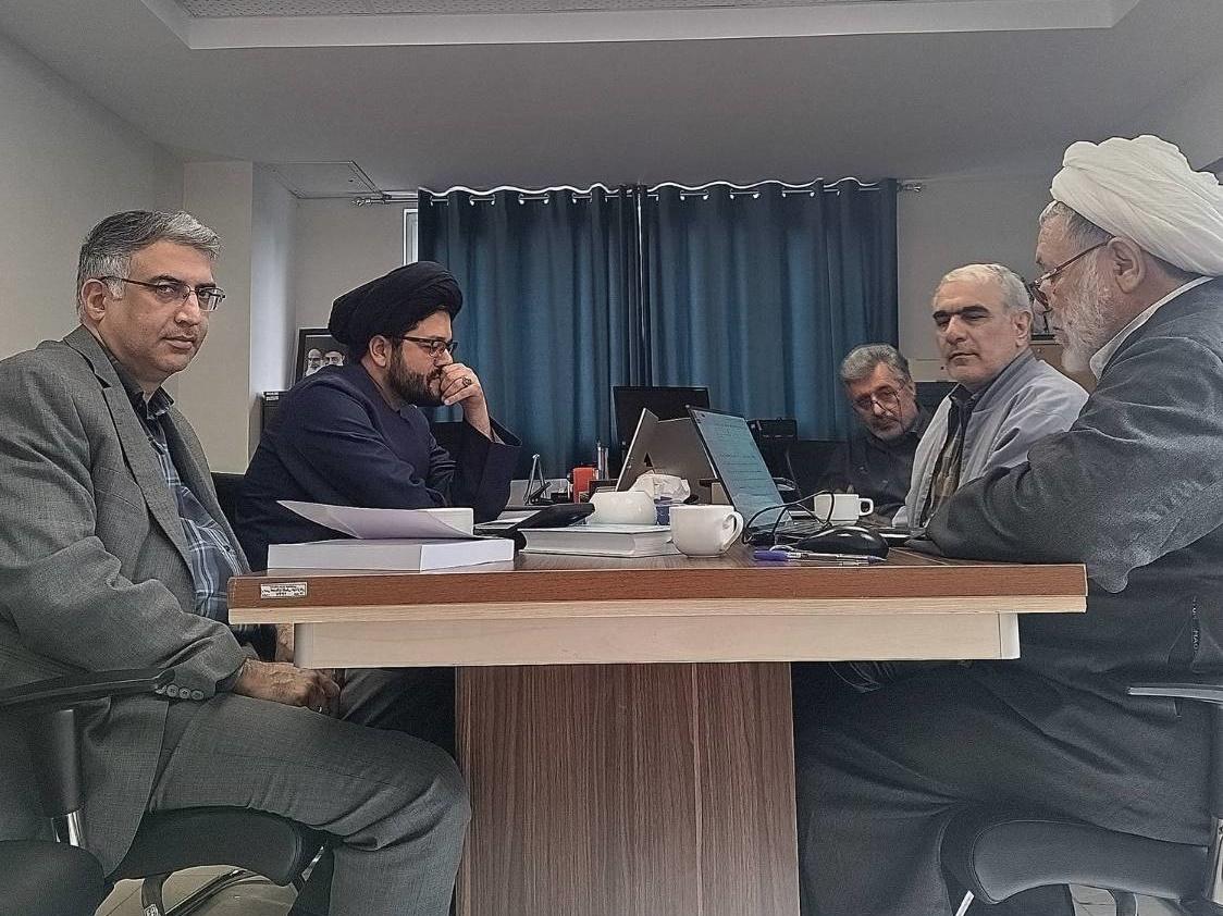 برگزاری نشست نقد و بررسی کتاب تطور مفهوم خدا از دکارت تا نیچه